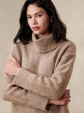 Banana Republic Beige Turtleneck Sweater